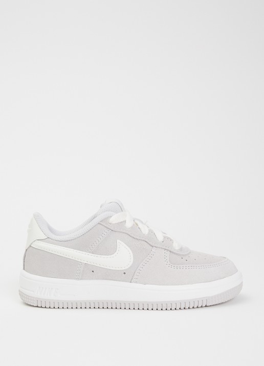 Nike Force 1 sneaker van suède
