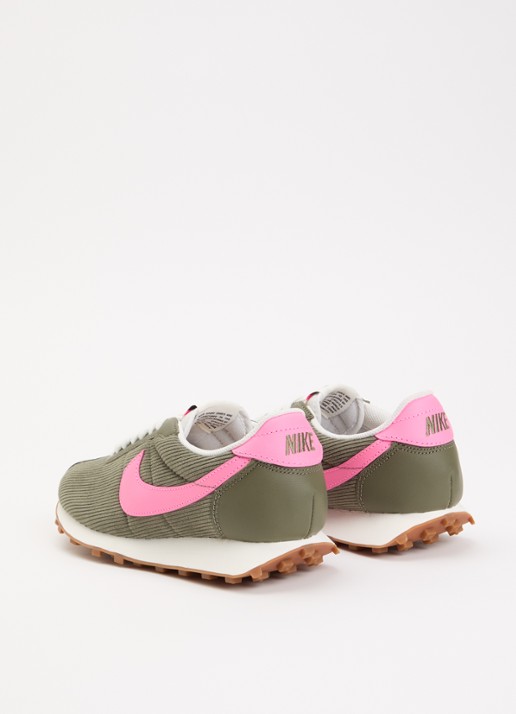 Nike LD-1000 sneaker met corduroy details - achterkant olijfgroen