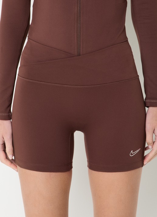 Nike One high waist skinny fit korte trainingsshort met Dri-FIT en logo