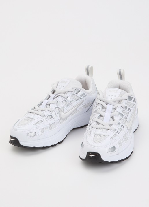 Nike P-6000 sneaker met mesh details - voorkant 4 wit