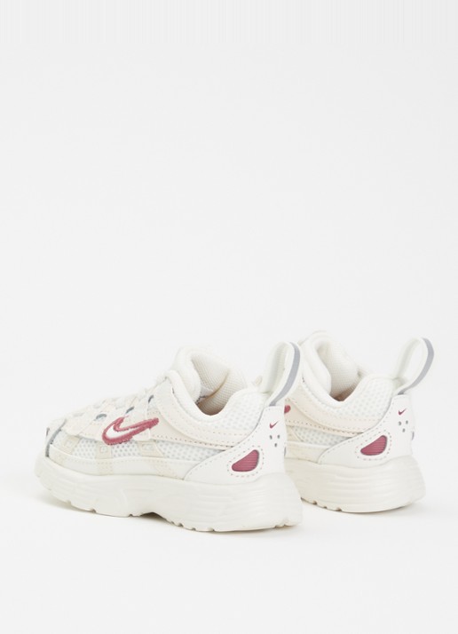 Nike P-6000 sneaker met mesh details - achterkant 3 creme