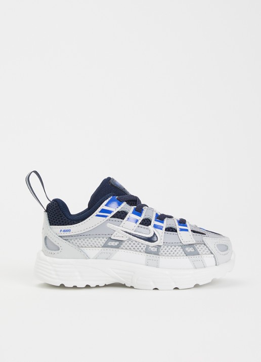 Nike P-6000 sneaker met mesh details - voorkant 3 donkerblauw