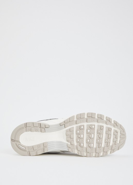 Nike P-6000 sneaker met mesh details - detail 5 beige