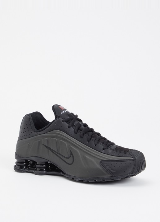 Nike Shox R4 sneaker met mesh details