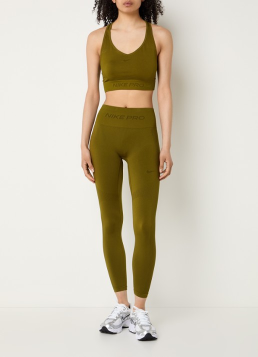 Nike Sport bh met light support en logo - voorkant 3 mosgroen