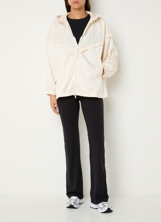 Nike Windjack van satijn met capuchon en steekzakken - voorkant 4 beige