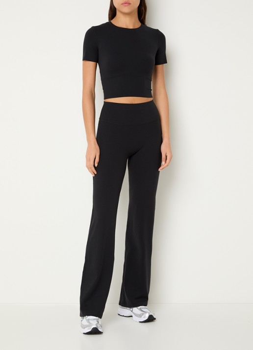 Nike Zenvy cropped trainings T-shirt met Dri-FIT - voorkant 3 zwart