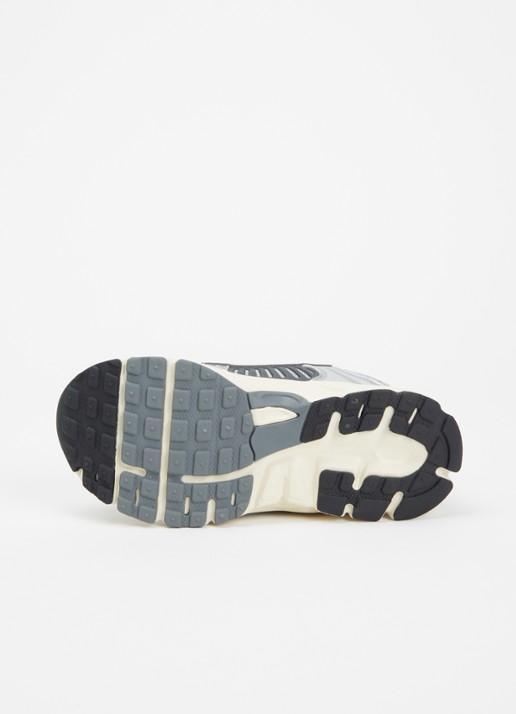 Nike Zoom Vomero 5 sneaker met mesh details - detail 2 zilver