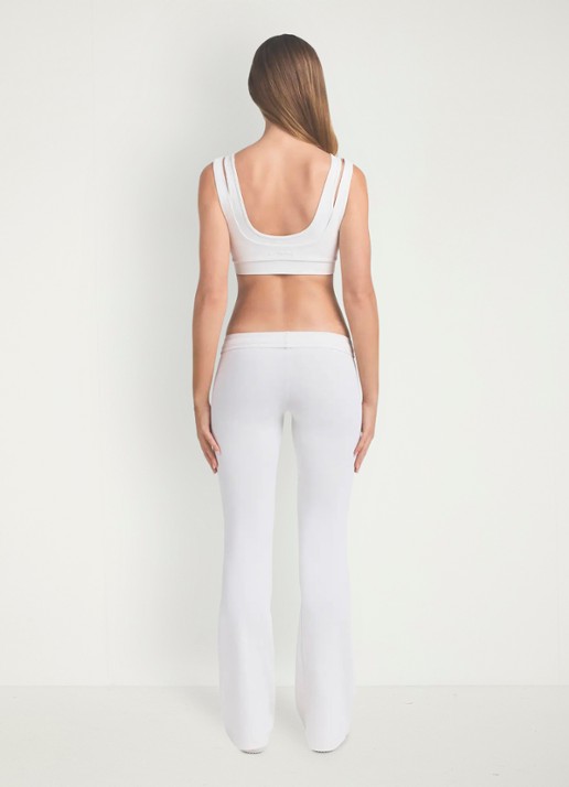 NikeSKIMS Airy low waist flared fit trainingslegging met logo - achterkant ivoor