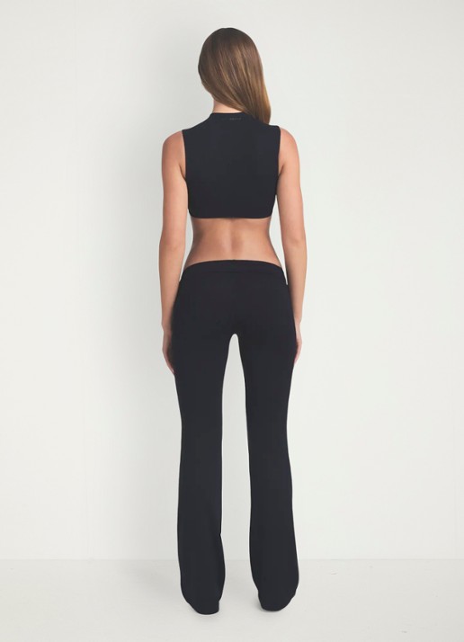NikeSKIMS Airy low waist flared fit trainingslegging met logo - achterkant zwart