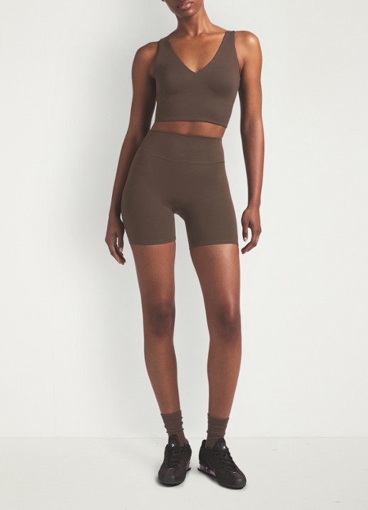 NikeSKIMS Matte high waist skinny fit korte trainingslegging - detail 3 lichtbruin
