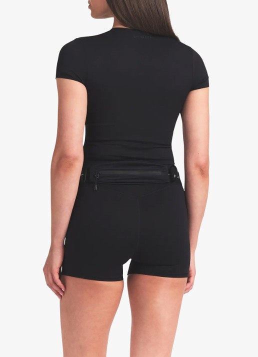 NikeSKIMS Matte trainings crop top met stretch - achterkant zwart