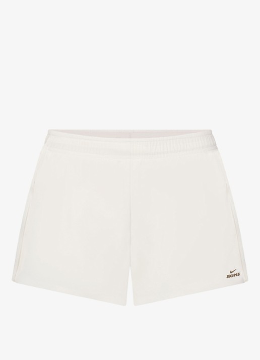 NikeSKIMS Mid waist straight fit korte broek met logo - voorkant 3 gebroken wit