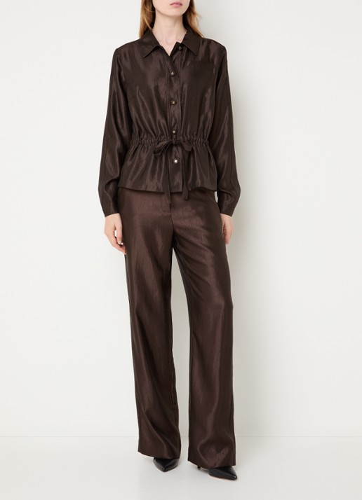 NIKKIE Alira blouse met metallic finish - voorkant 4 chocoladebruin