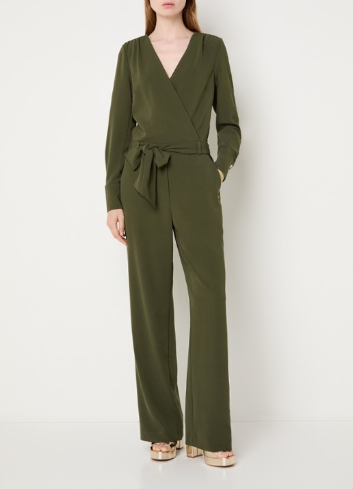 NIKKIE Amine loose fit jumpsuit met strikceintuur