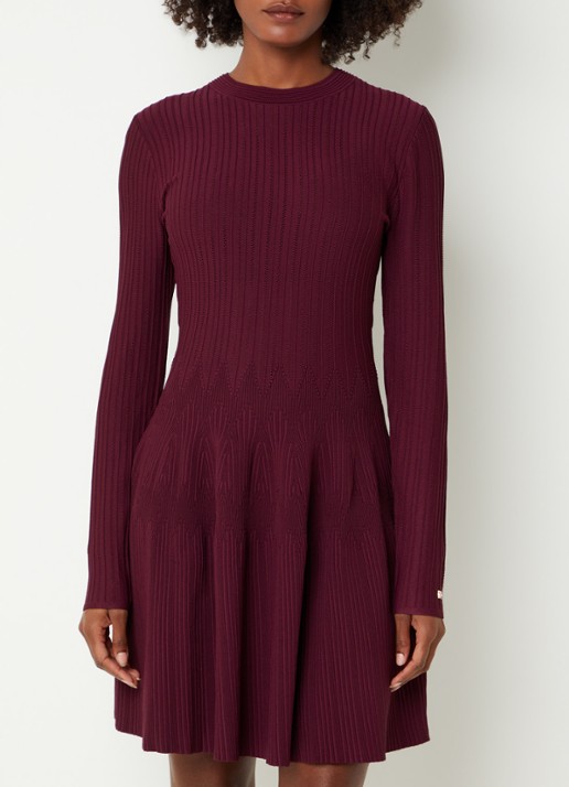 NIKKIE Aubrie midi jurk met structuur