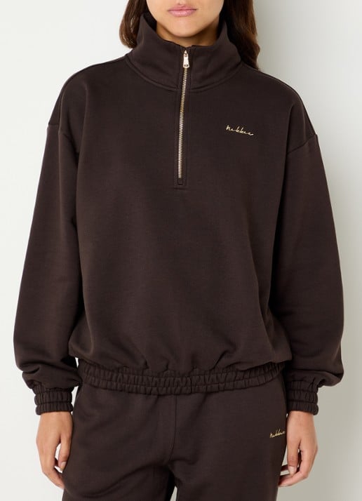 NIKKIE Avaleigh sweater met halve rits en logo