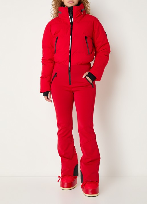 NIKKIE Gemma flared fit skipak met opbergbare capuchon en ritszakken - voorkant 3 rood