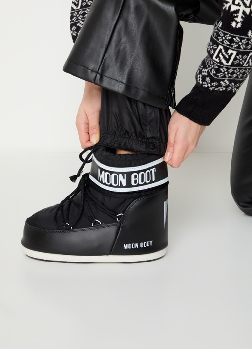 NIKKIE Giza high waist flared fit skibroek van imitatieleer met steekzakken - detail 6 zwart