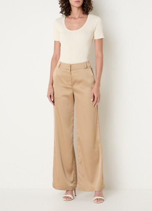 NIKKIE Jolie T-shirt met ronde hals - voorkant 4 creme