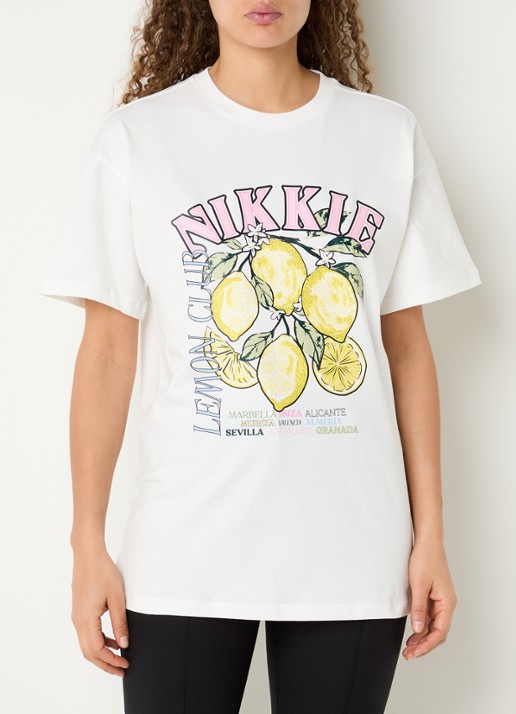 NIKKIE Lemon T-shirt met logo en print