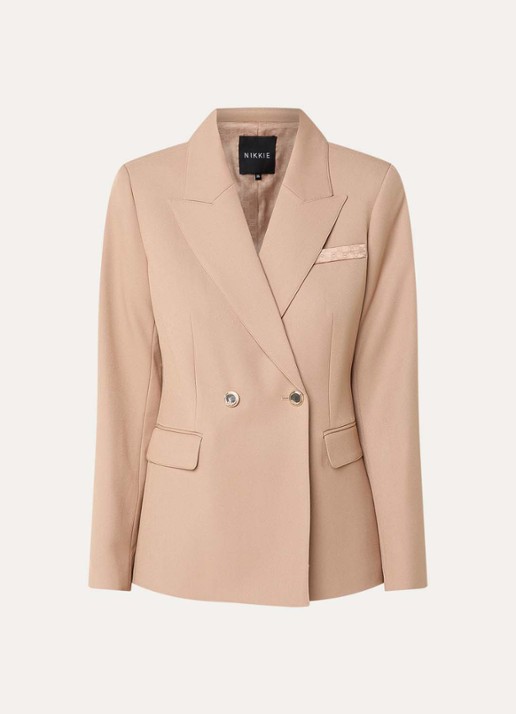 NIKKIE Oakland double-breasted blazer met schoudervulling en klepzakken - voorkant 3 camel