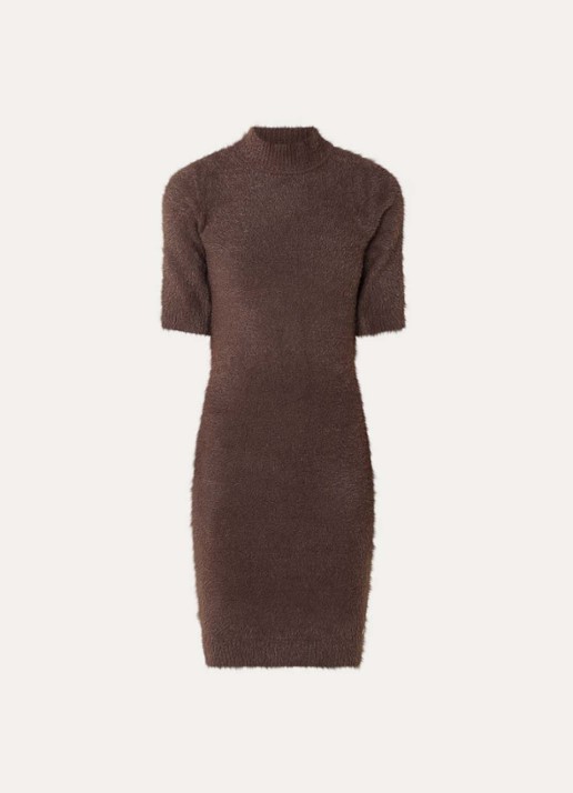 NIKKIE Otaru mini trui-jurk met col - voorkant bruin