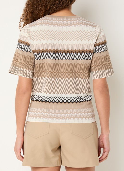 NIKKIE Pilazio top met print - achterkant donkerbeige