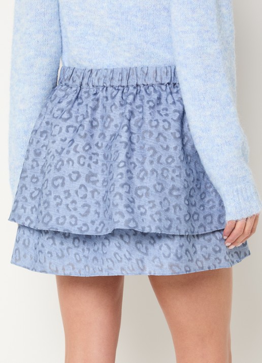 NIKKIE Pragues mini rok met panterprint - achterkant staalblauw