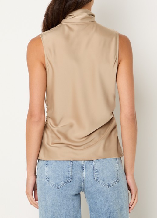 NIKKIE Provo top van satijn met watervalhals - achterkant 3 beige
