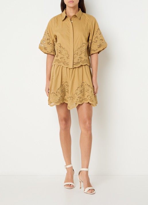 NIKKIE Rabano blouse met broderie - voorkant 3 camel