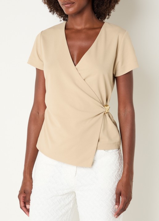NIKKIE Rimini top met V-hals