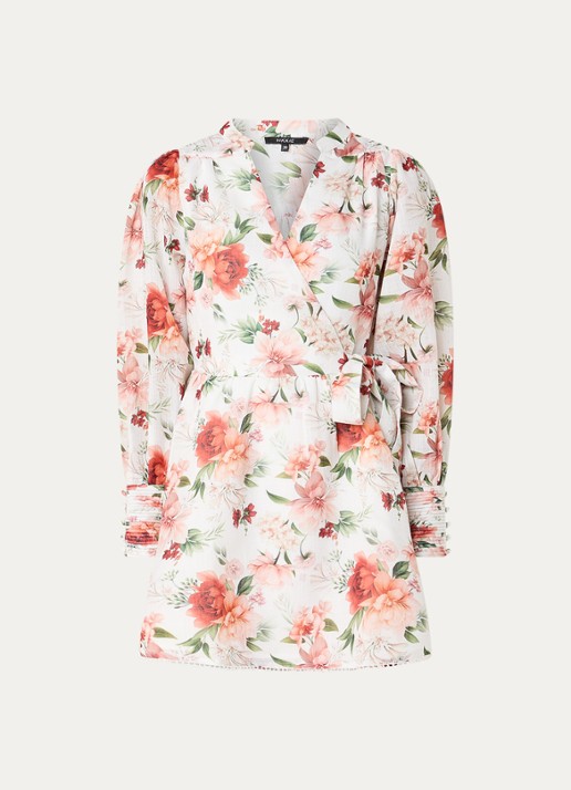 NIKKIE Riverview mini wikkel jurk met bloemenprint en strikceintuur - voorkant 2 wit