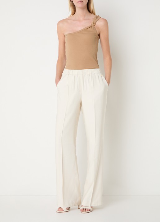 NIKKIE Roselle one shoulder top met ribstructuur en kralendecoratie - voorkant 3 camel