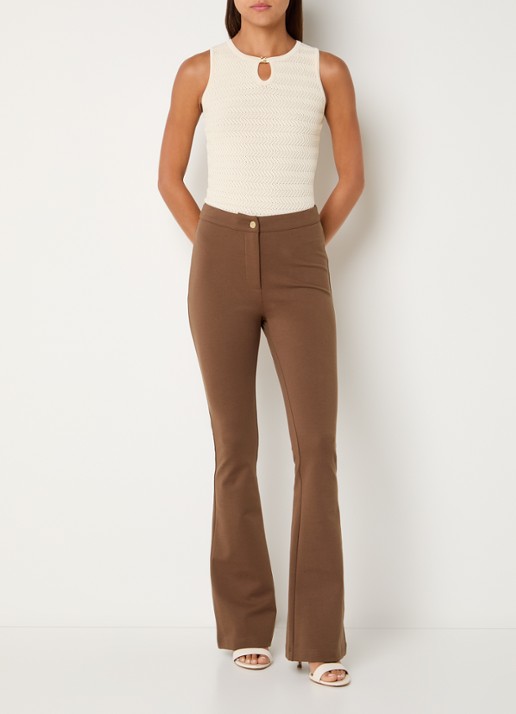 NIKKIE Ruvato high waist flared fit pantalon met stretch - voorkant 2 bruin