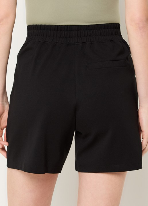 Ninepine Mid waist straight fit korte broek met steekzakken - achterkant zwart