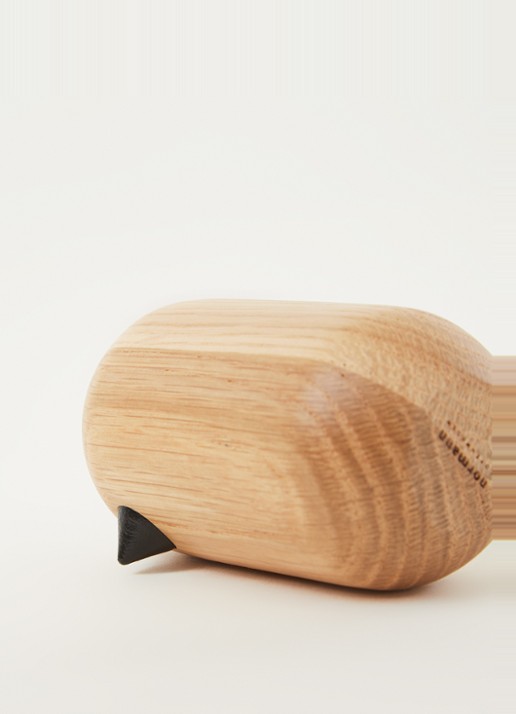 Normann Copenhagen Little Bird ornament 10 cm - detail 3 lichtbruin