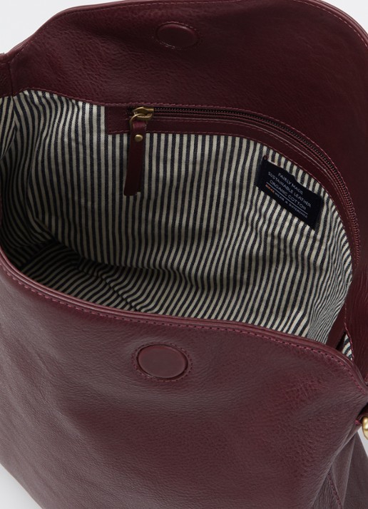 O My Bag Sienna schoudertas van leer  - detail 3 kersenrood