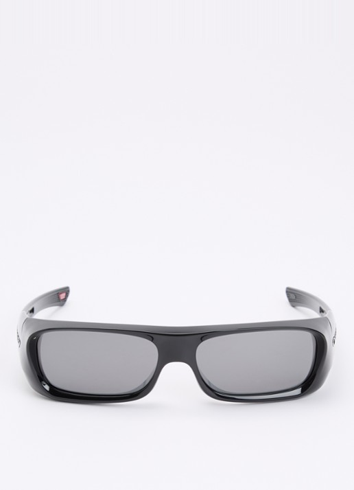 Oakley Permian zonnebril OO9520 - detail zwart