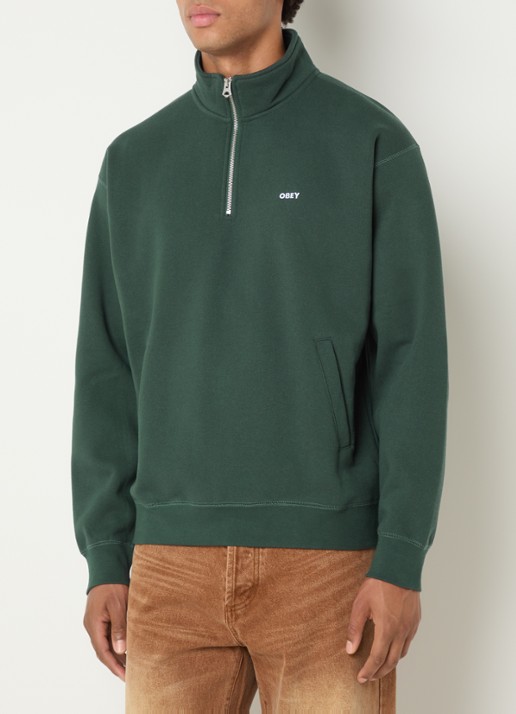 Obey Established Works sweater met halve rits en logoborduring - detail groen