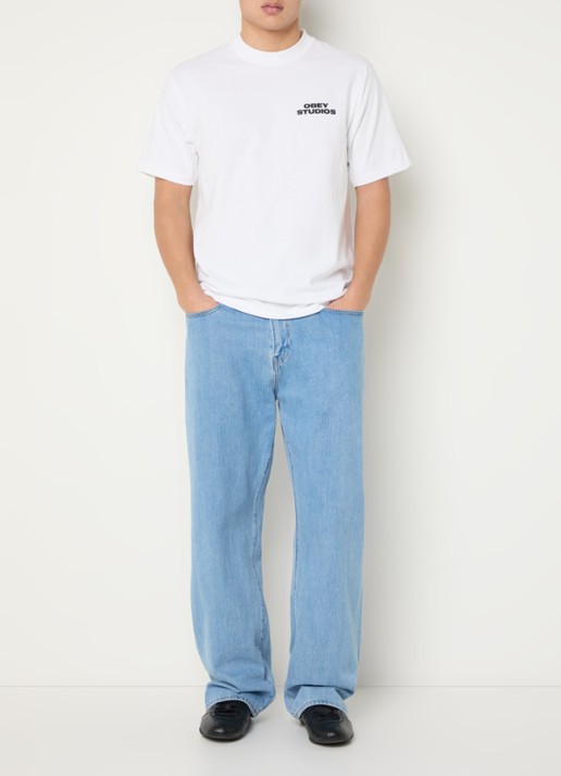 Obey Sky Face T-shirt met logo- en backprint - voorkant 2 wit