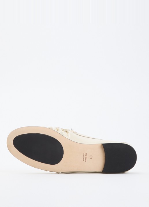 Odare Elena loafer van leer met lakfinish - detail 3 gebroken wit