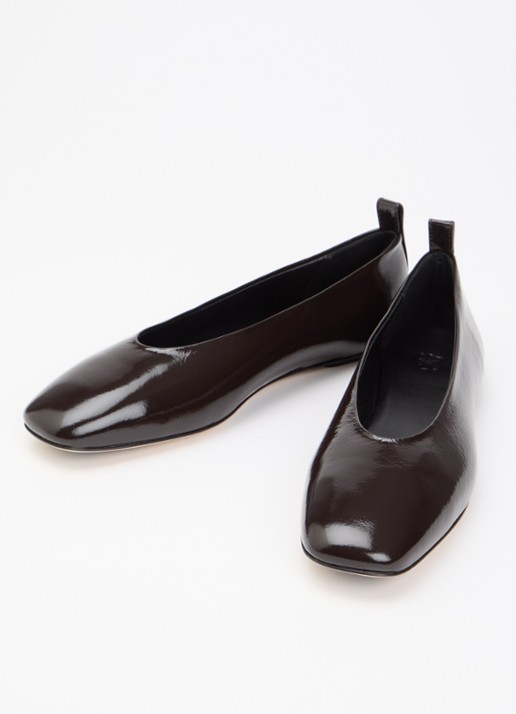Odare Ibiza Venice ballerina van leer met lakfinish - detail donkerbruin