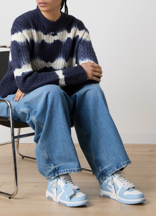 Off-White Out Of Office sneaker van kalfsleer - voorkant 2 lichtblauw