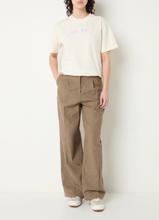 OLAF Brushstroke T-shirt met logo - voorkant 2 gebroken wit