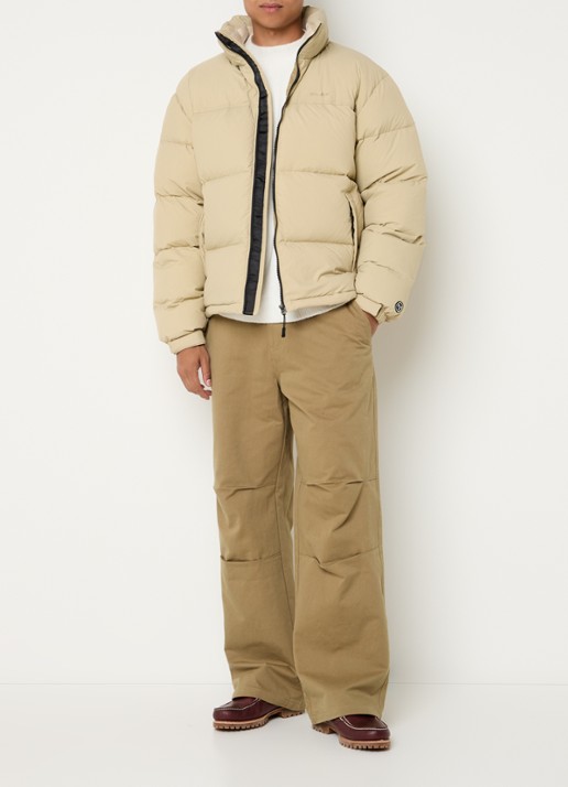 OLAF Puffer jack met ritszakken en opbergbare capuchon - voorkant 2 beige