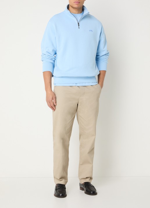 OLAF Sweater met halve rits en logo - voorkant 3 lichtblauw