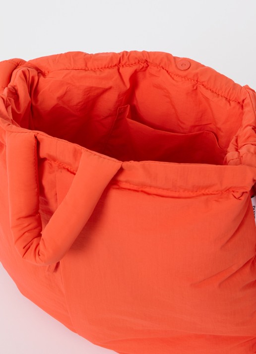 Ölend Ona gewatteerde crossbodytas  - detail oranjerood