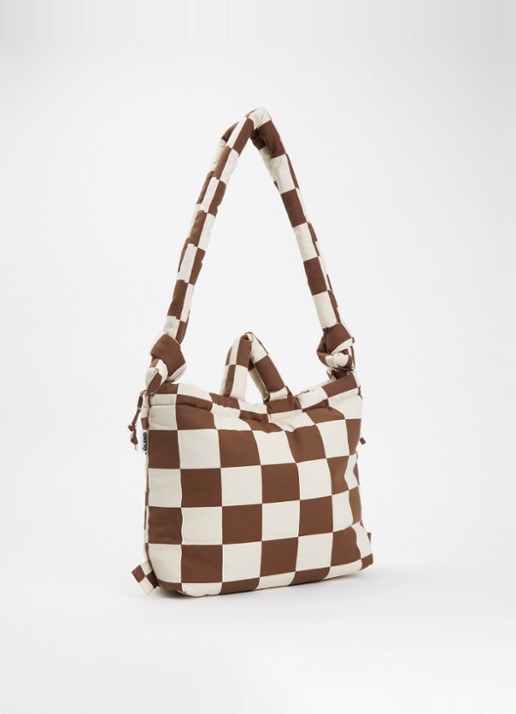 Ölend Ona Soft  gewatteerde schoudertas met verstelbare schouderriem - achterkant bruin