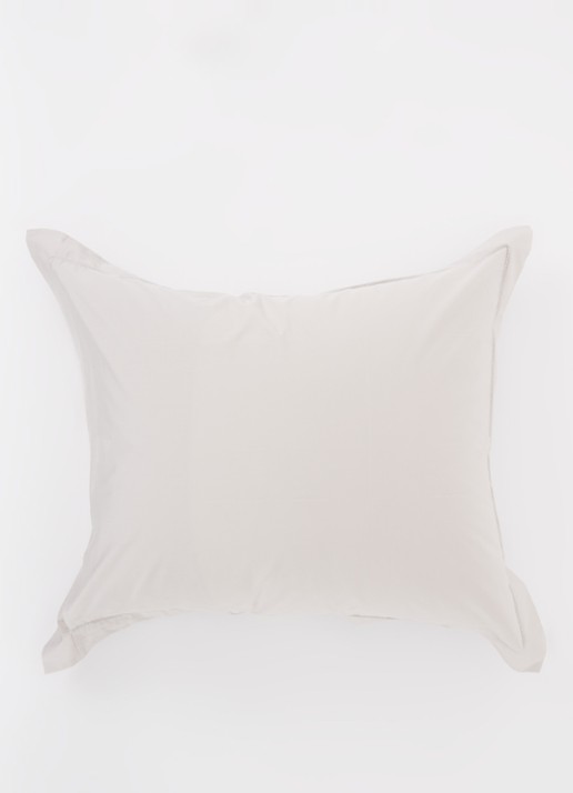 Olivier Desforges ALCOVE   Rouge   Pillow case - detail 2 donkerbeige
